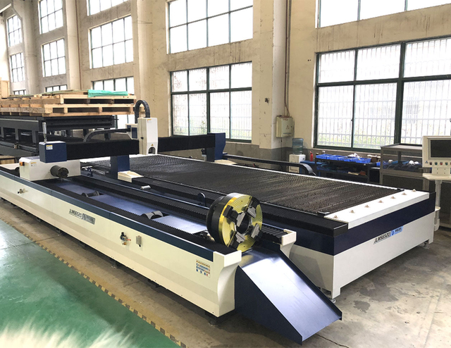 Machine de d&eacute;coupe laser &agrave; lit de t&ocirc;le soud&eacute;e lourde JLNS6025