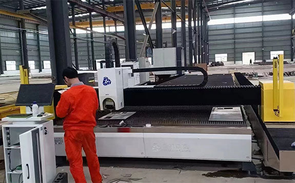 D&eacute;coupeur laser &agrave; faisceau en fonte d'aluminium JLH24040